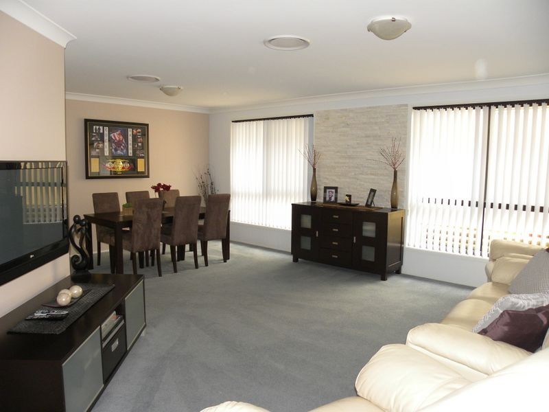 6 Greenhaven Circuit, Woongarrah NSW 2259