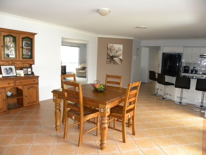 6 Greenhaven Circuit, Woongarrah NSW 2259