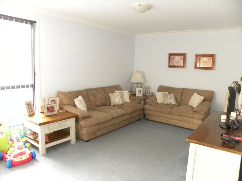 6 Greenhaven Circuit, Woongarrah NSW 2259