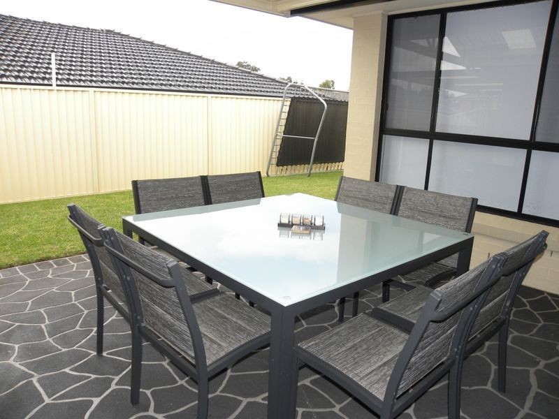 6 Greenhaven Circuit, Woongarrah NSW 2259