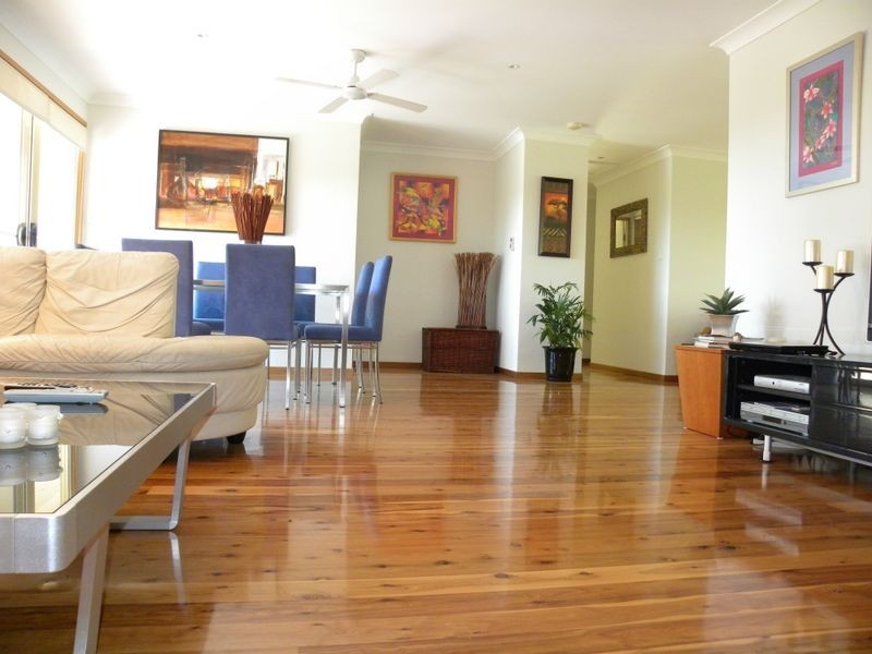 33 Nicole Close, Watanobbi NSW 2259