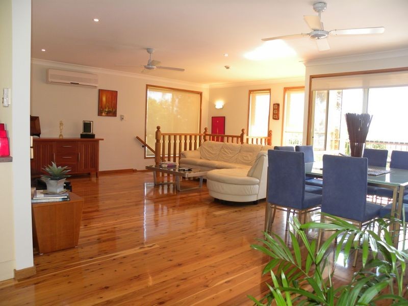 33 Nicole Close, Watanobbi NSW 2259