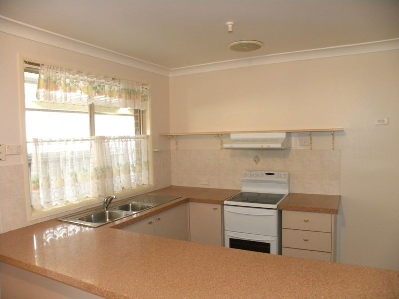 36 Lakewood Drive, Hamlyn Terrace NSW 2259