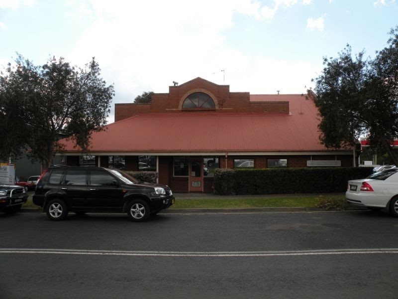 4 ANZAC AVENUE, Wyong NSW 2259