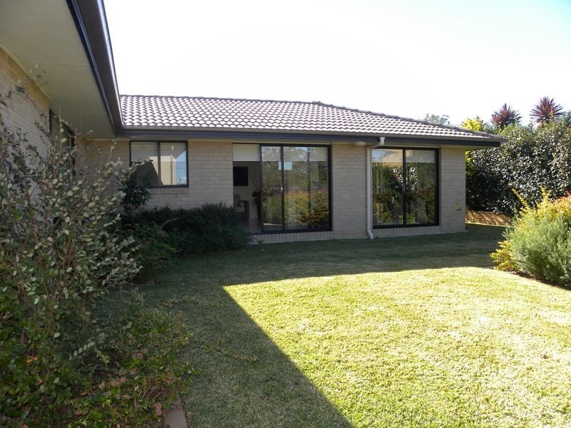 5 Stan Johnson Drive, Hamlyn Terrace NSW 2259