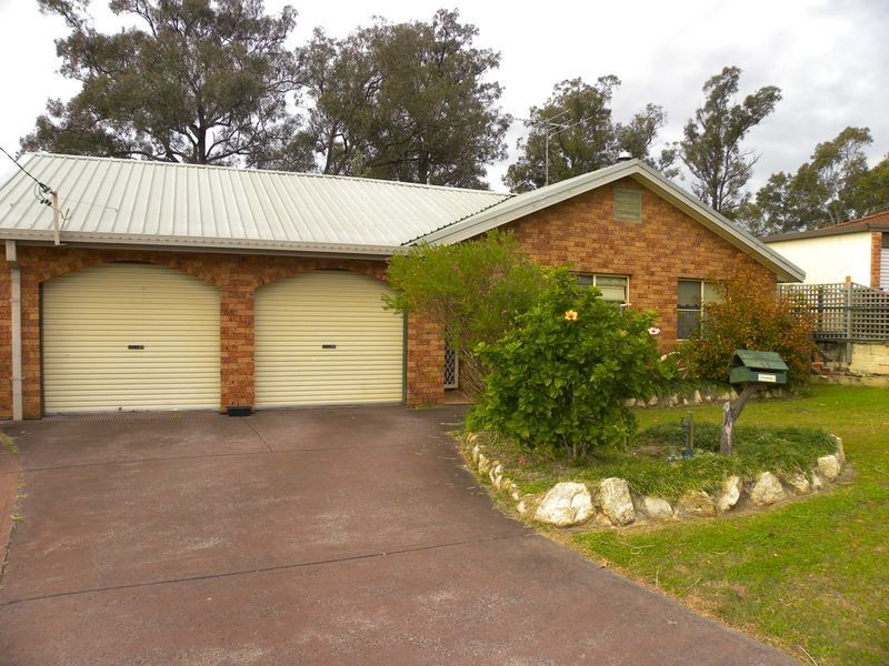 11 Golflinks Drive, Watanobbi NSW 2259