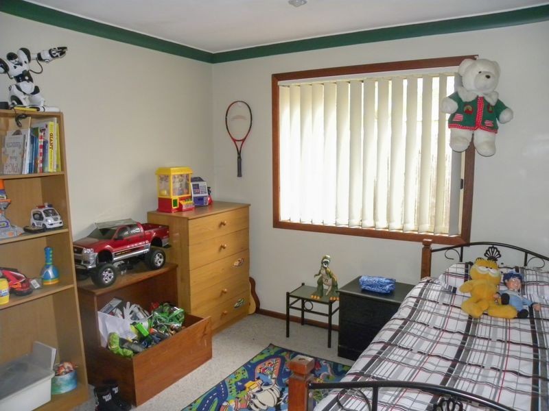 11 Golflinks Drive, Watanobbi NSW 2259