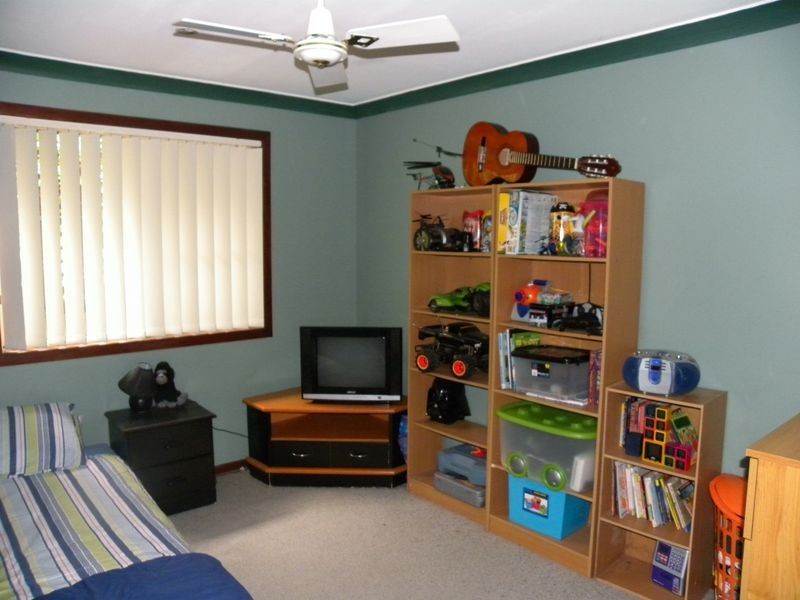 11 Golflinks Drive, Watanobbi NSW 2259