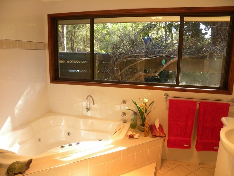 37 Treelands Drive, Jilliby NSW 2259