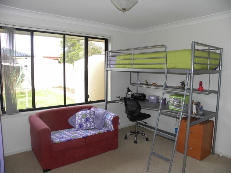 10 Greenhaven Circuit, Woongarrah NSW 2259