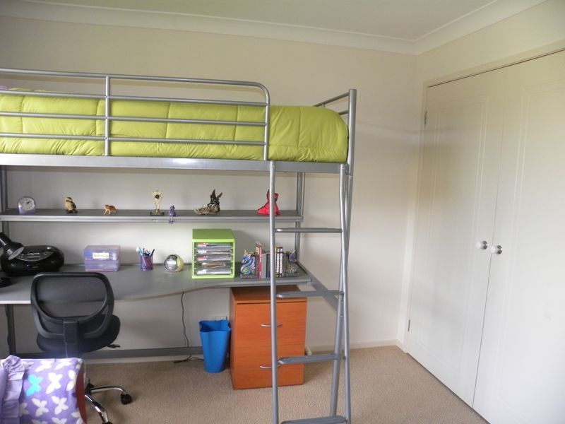 10 Greenhaven Circuit, Woongarrah NSW 2259