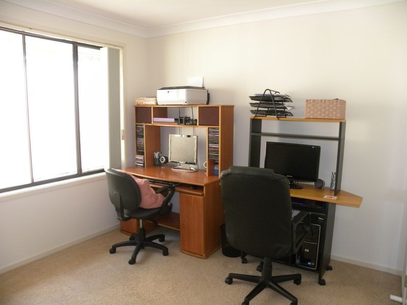 10 Greenhaven Circuit, Woongarrah NSW 2259