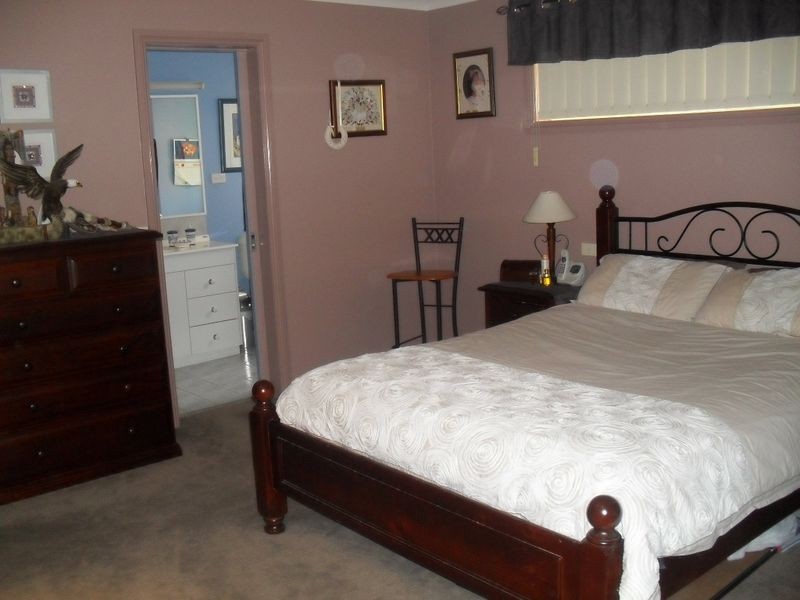 15 Treeview Place, Mardi NSW 2259