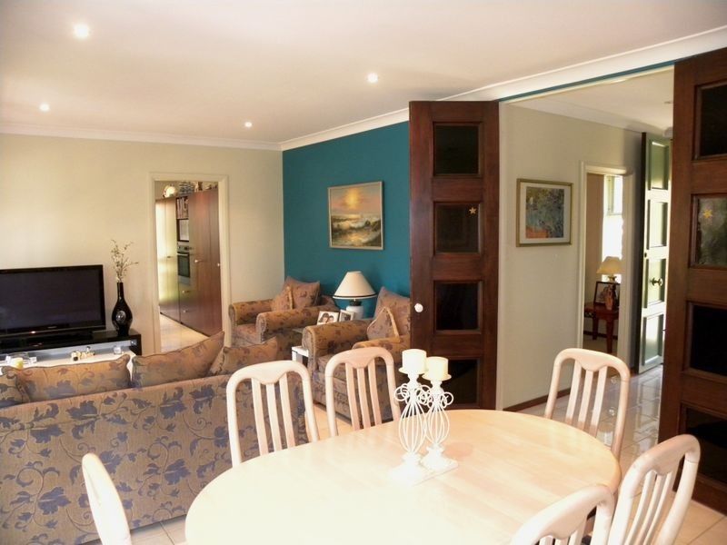 10 Ninian Close, Watanobbi NSW 2259