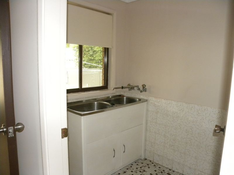 40 Warner Avenue, Wyong NSW 2259