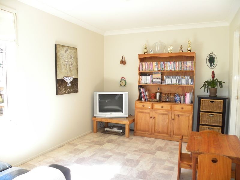 8/11 Wagners place, Mardi NSW 2259