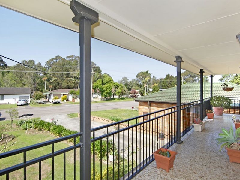 24 Pollock Avenue, Wyong NSW 2259