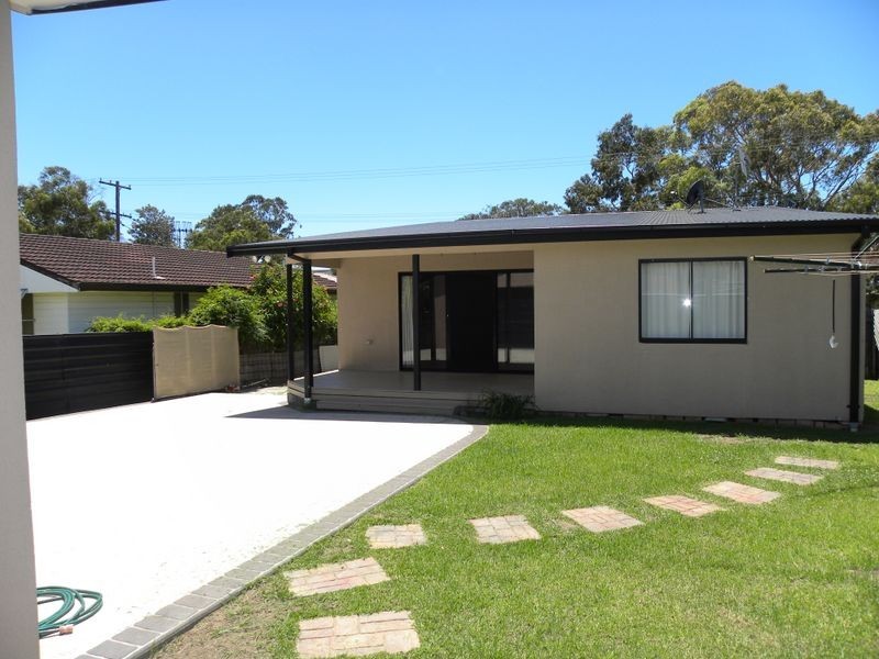 24 Georgina Avenue, Gorokan NSW 2263