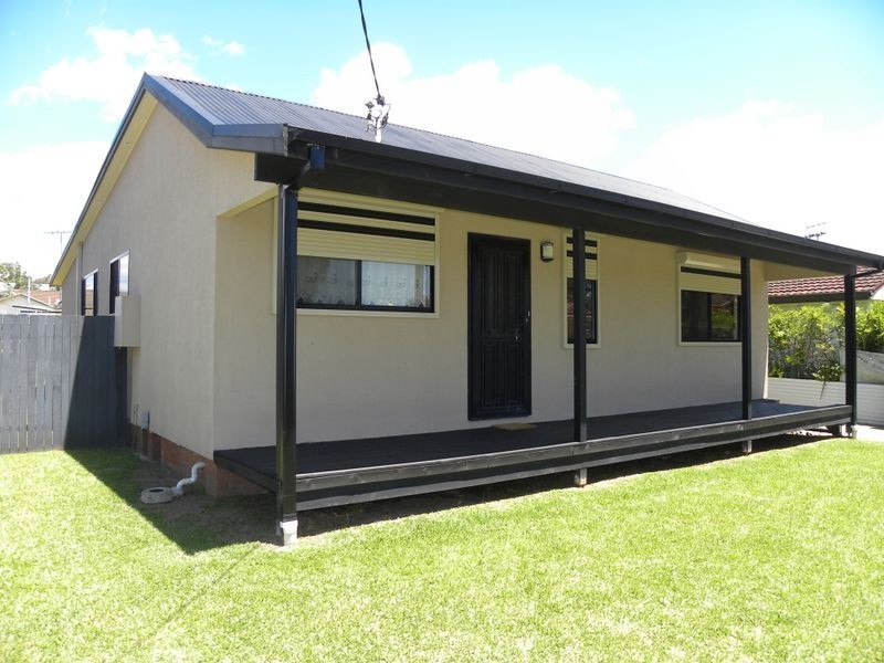 24 Georgina Avenue, Gorokan NSW 2263
