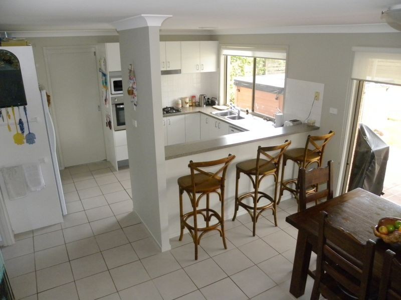 819 Settlement Drive, Wadalba NSW 2259