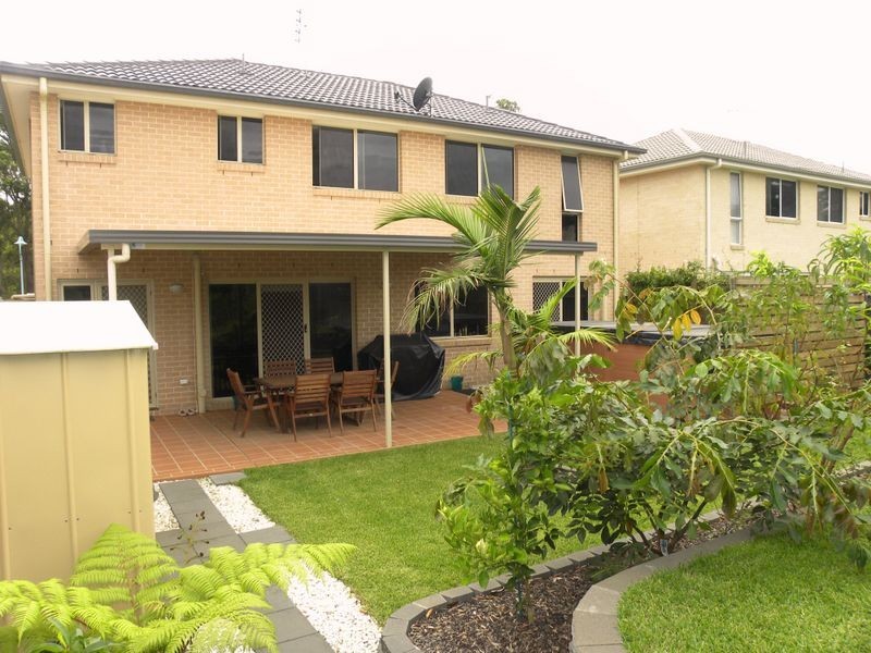 819 Settlement Drive, Wadalba NSW 2259