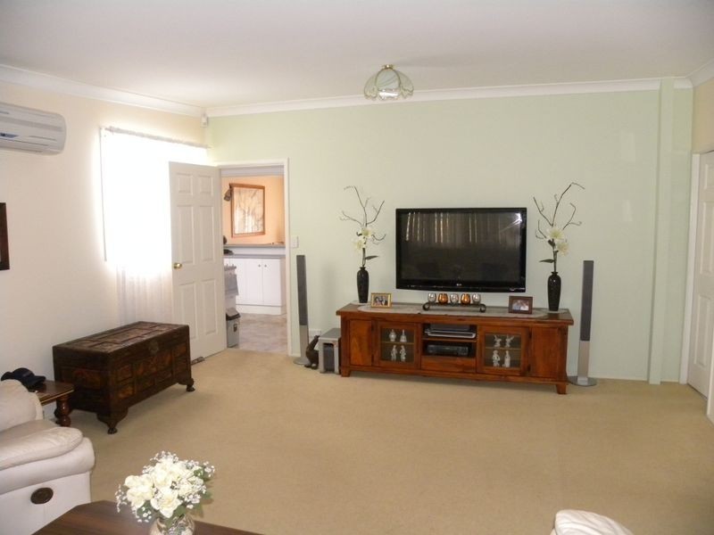 11 Danbury Avenue, Gorokan NSW 2263