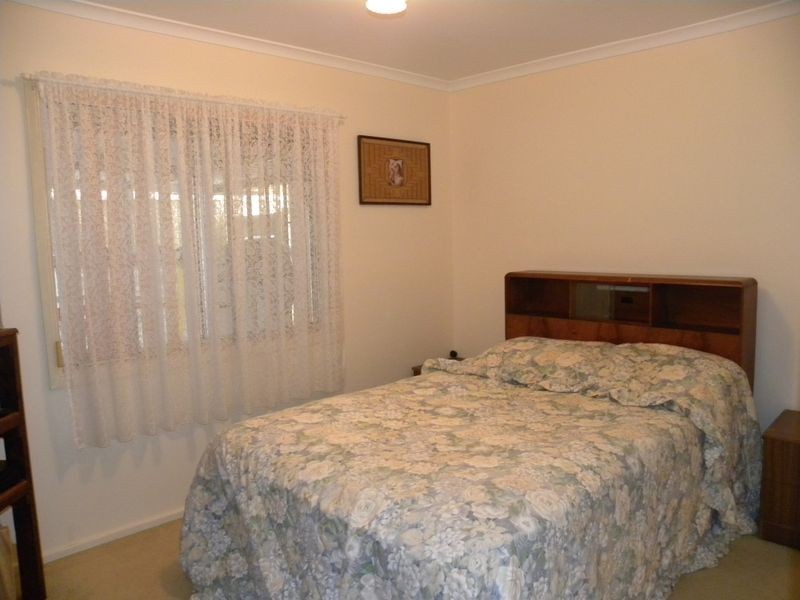 11 Danbury Avenue, Gorokan NSW 2263