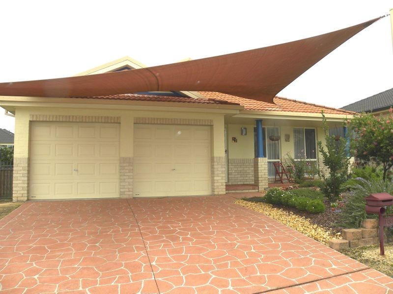 13 Quarterhorse Parade, Wadalba NSW 2259