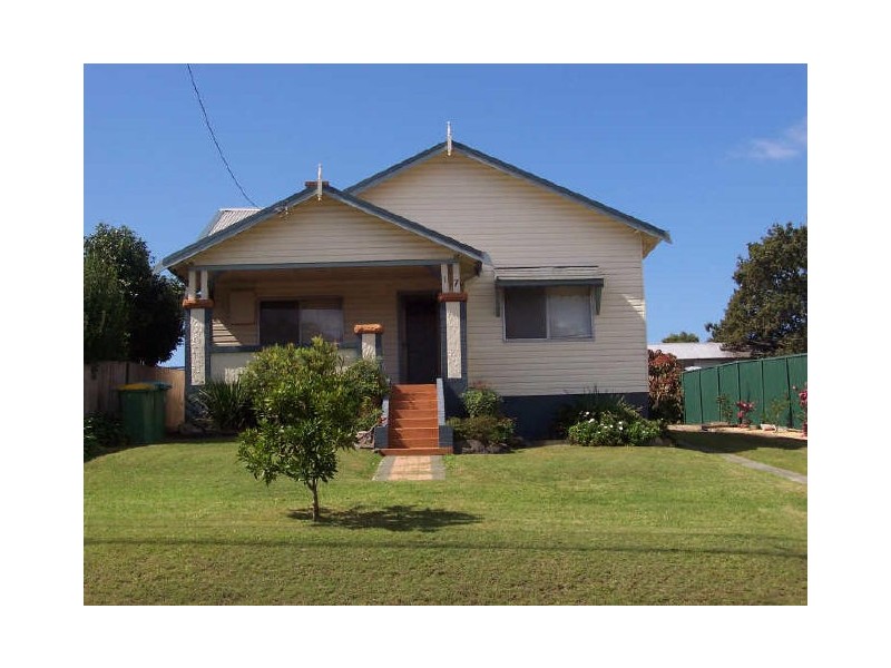 17 Howarth St, Wyong NSW 2259