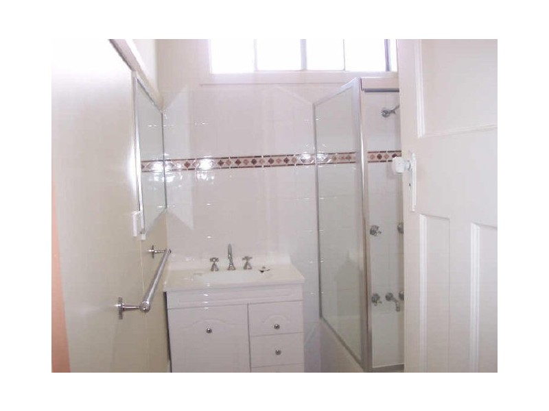 17 Howarth St, Wyong NSW 2259