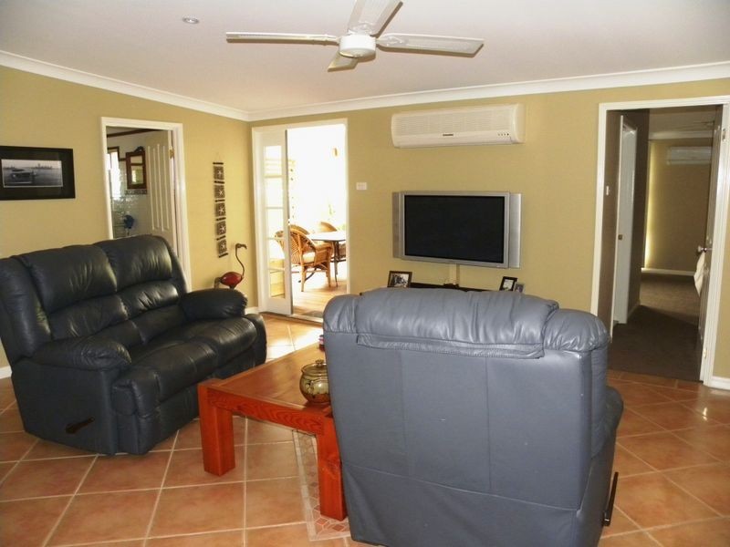 27 South Tacoma Road, Tacoma South NSW 2259