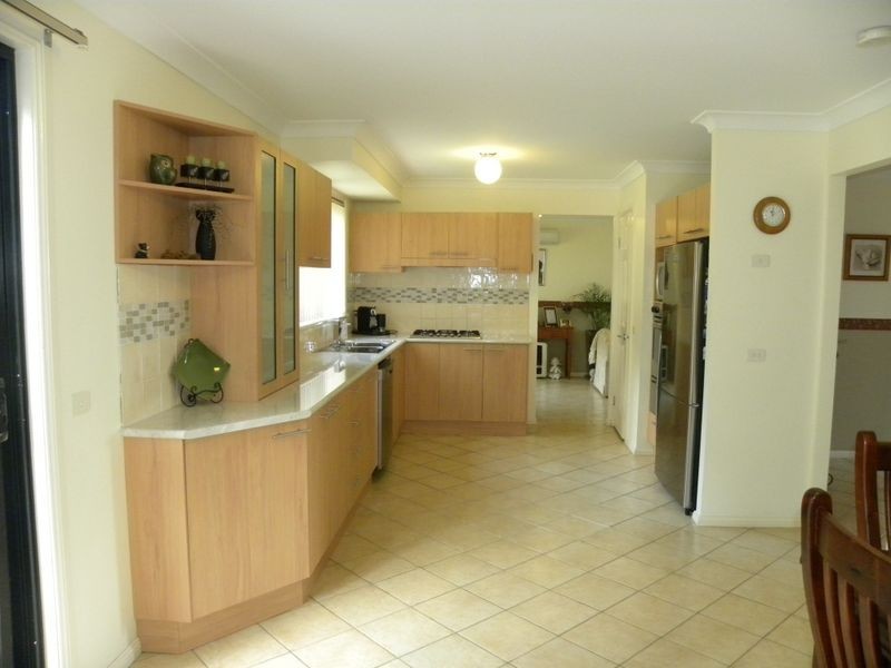 106 Brittania Drive, Watanobbi NSW 2259