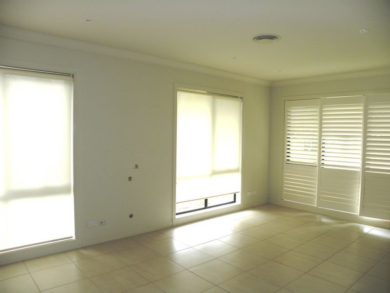 18 Kooindah Boulevard, Wyong NSW 2259