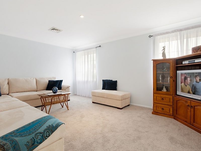 9 Skye Close, Hamlyn Terrace NSW 2259
