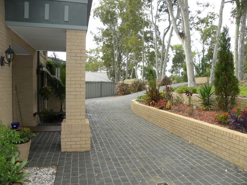 263 Johns Road, Wadalba NSW 2259