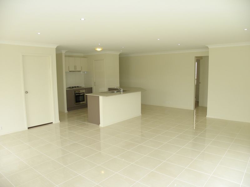 125 Orchid Way, Wadalba NSW 2259