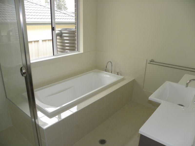 125 Orchid Way, Wadalba NSW 2259