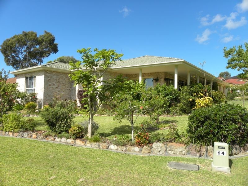 14 Twin lakes Drive, Lake Haven NSW 2263