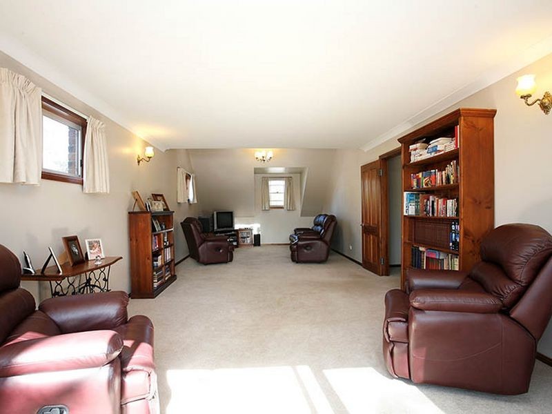 245 Tuggerawong Road, Tuggerawong NSW 2259