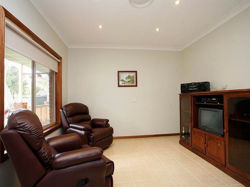 245 Tuggerawong Road, Tuggerawong NSW 2259