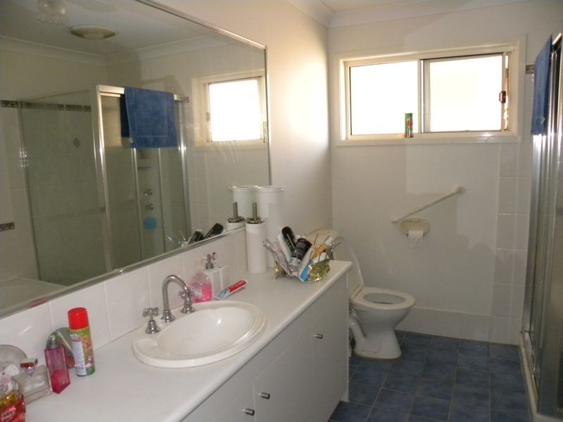 20 Raintree Terrace, Wadalba NSW 2259