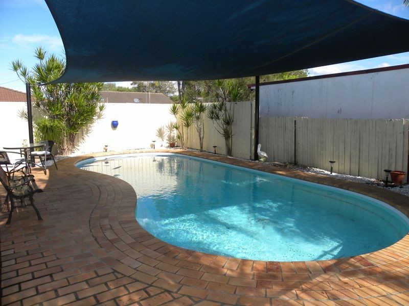 34 Merrendale Avenue, Gorokan NSW 2263