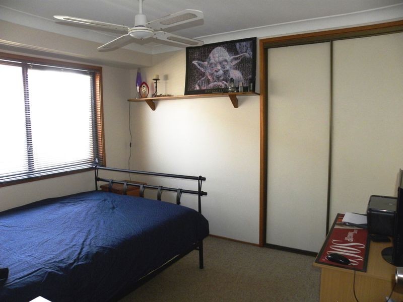 34 Merrendale Avenue, Gorokan NSW 2263