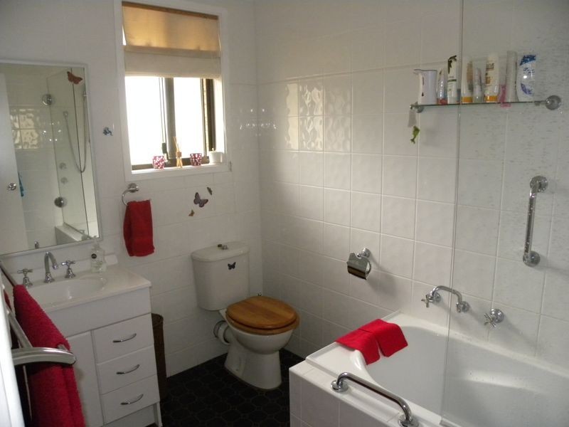 17 Delisle Drive, Watanobbi NSW 2259