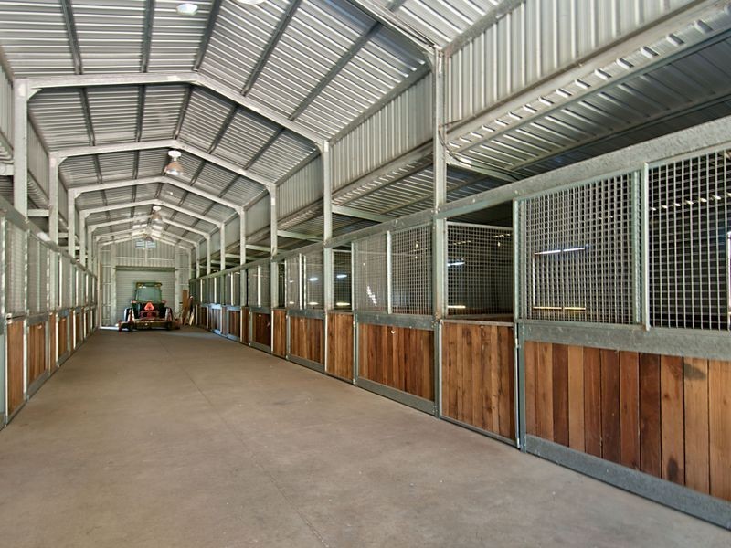 140 Hallards Road, Central Mangrove NSW 2250