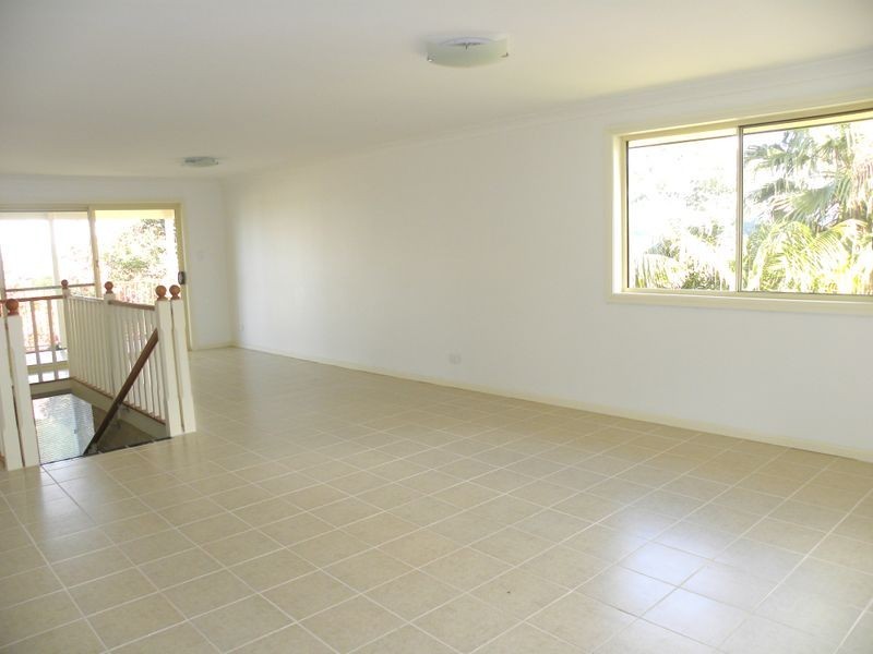 4 Manor Close, Wyong NSW 2259