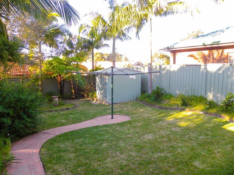 3A Twin Lakes Drive, Lake Haven NSW 2263