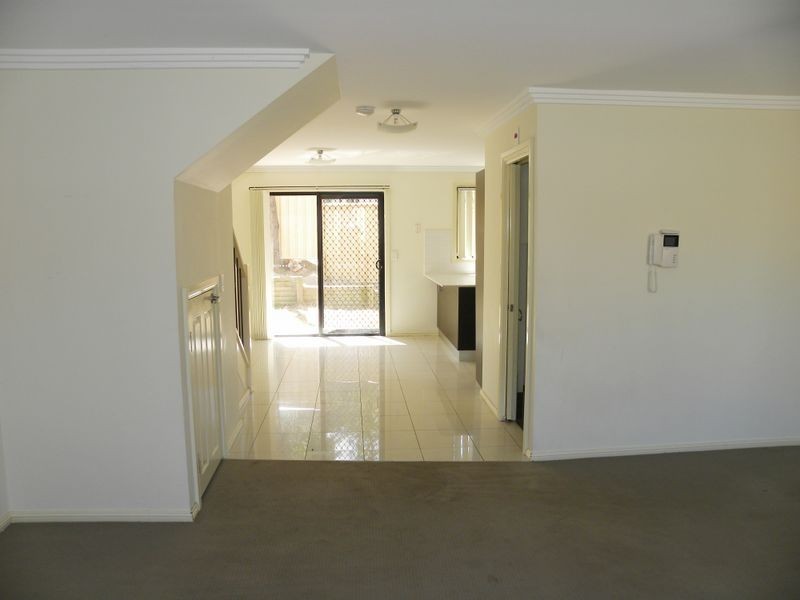 11/33 Cutler Drive, Wyong NSW 2259