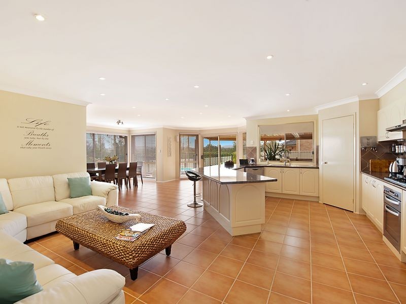 165 Brittania Drive, Watanobbi NSW 2259