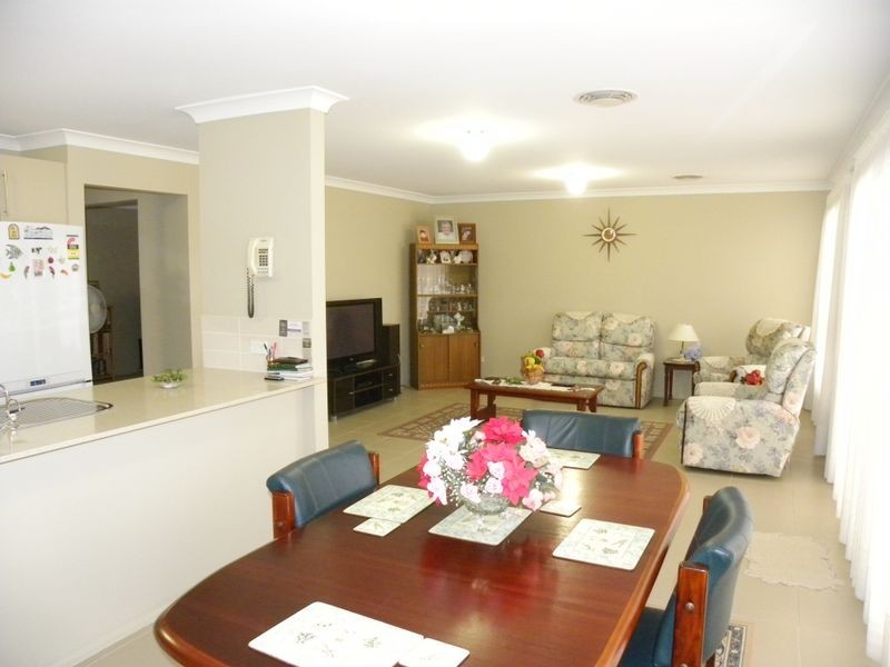 5 Bede Way, Woongarrah NSW 2259